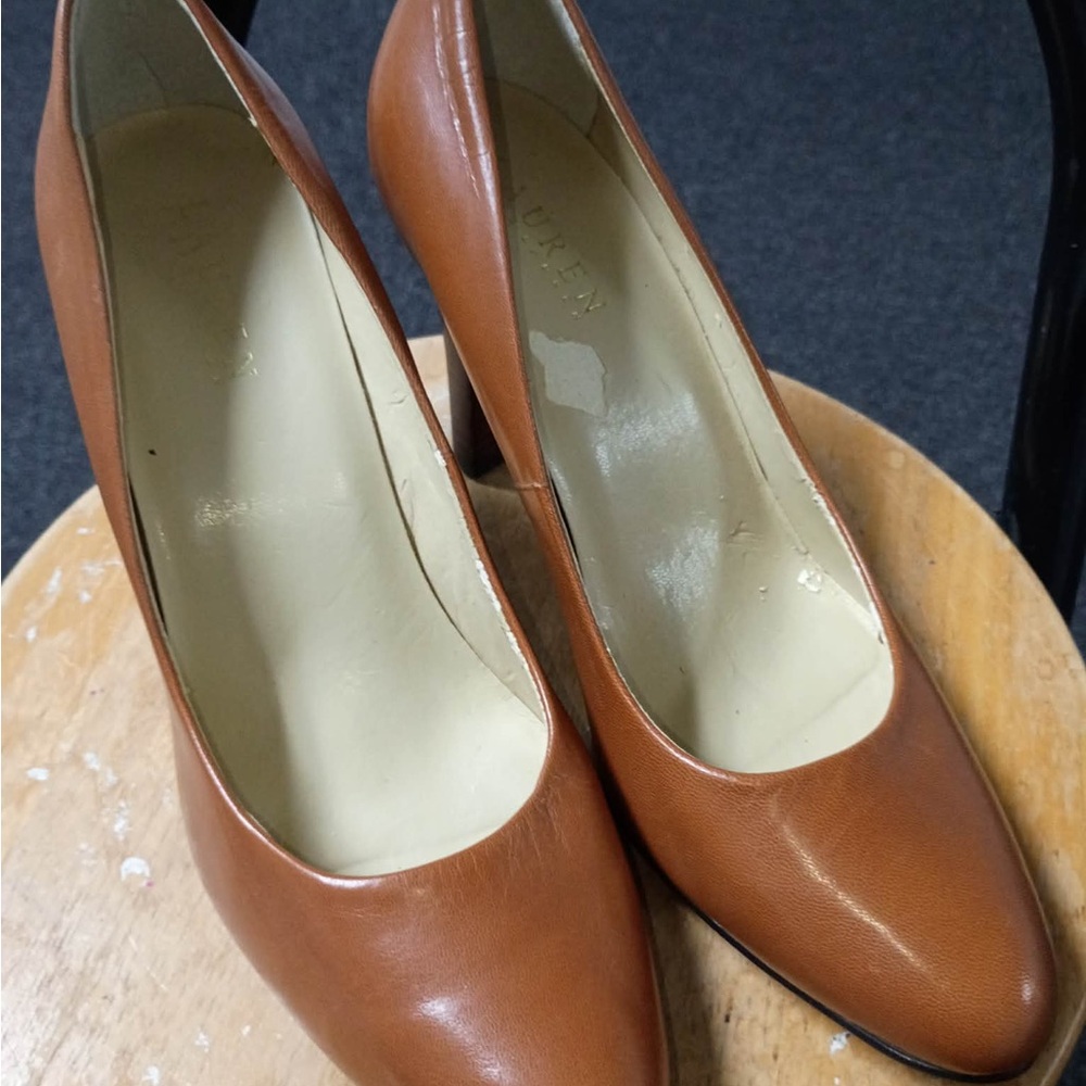 Classic Ralph Lauren Women's Leather Pumps in Cognac